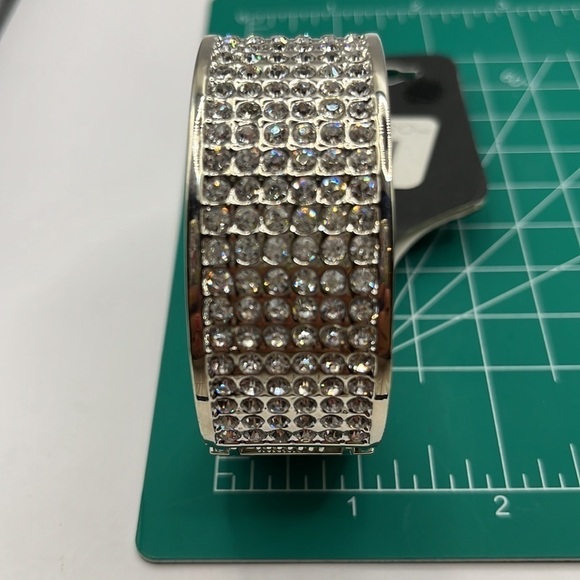 Sparkling Rhinestones Clamper Bracelet Silver-tone with Hinged Back Closure - Picture 8 of 8